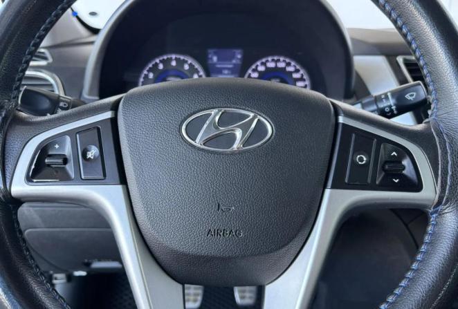 Hyundai Solaris I с пробегом 2013 года, цена 795 000 рублей, 202224 км, седан, Автокод Объявления