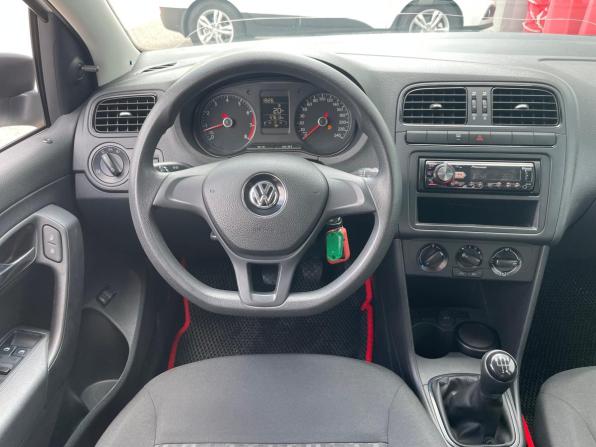 Volkswagen Polo V Рестайлинг с пробегом 2017 года, цена 1 159 800 рублей, 54477 км, седан, Автокод Объявления