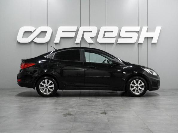 Hyundai Solaris I с пробегом 2013 года, цена 829 000 рублей, 164072 км, седан, Автокод Объявления