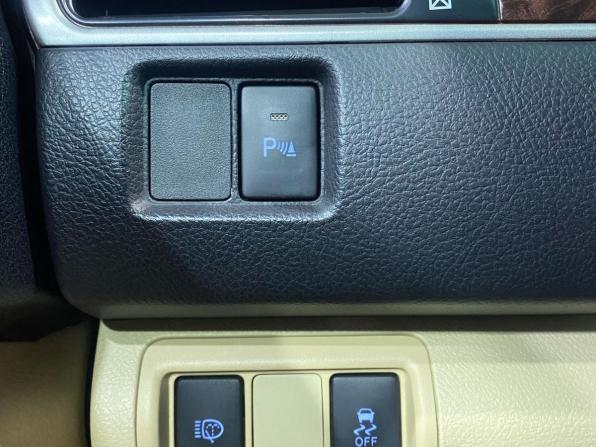 Toyota Camry VII (XV50) Рестайлинг с пробегом 2016 года, цена 1 750 000 рублей, 162742 км, седан, Автокод Объявления