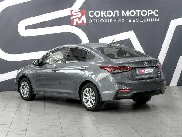 Hyundai Solaris II с пробегом 2018 года, цена 1 109 900 рублей, 168000 км, седан, Автокод Объявления