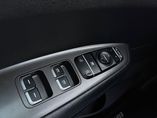 Kia Optima IV Рестайлинг с пробегом 2018 года, цена 1 678 000 рублей, 172580 км, седан, Автокод Объявления