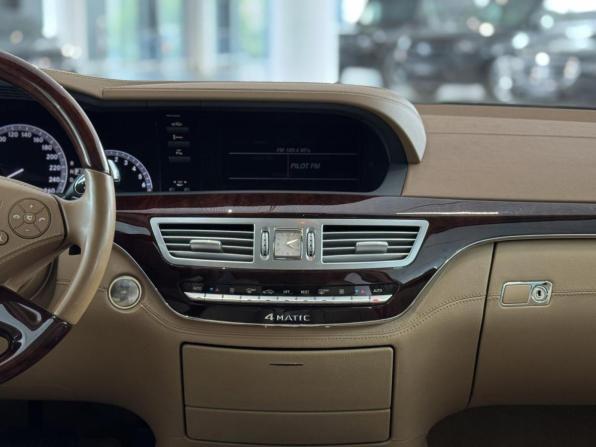 Mercedes-Benz S-Класс V (W221) Рестайлинг с пробегом 2012 года, цена 2 200 000 рублей, 227316 км, седан, Автокод Объявления