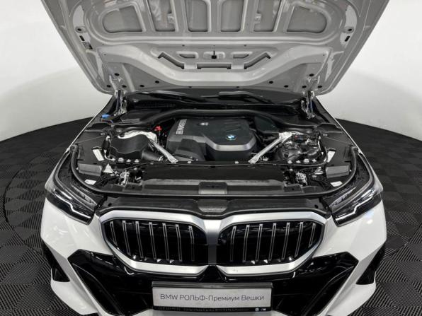 BMW 5 серии VIII (G60/G61/G68) с пробегом 2023 года, цена 7 735 000 рублей, 7301 км, седан, Автокод Объявления