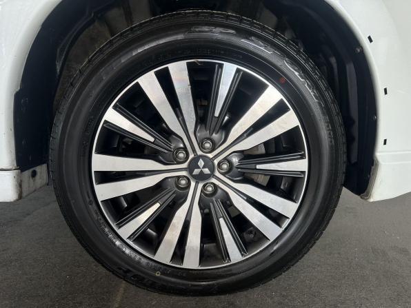 Mitsubishi Outlander III Рестайлинг 3 с пробегом 2022 года, цена 2 270 000 рублей, 76900 км, внедорожник, Автокод Объявления