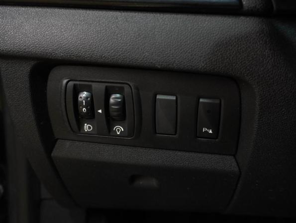 Renault Fluence I Рестайлинг с пробегом 2013 года, цена 969 000 рублей, 186683 км, седан, Автокод Объявления