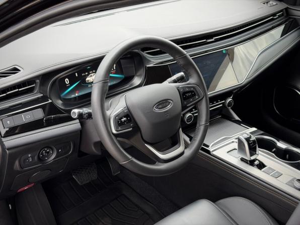 Omoda S5 с пробегом 2023 года, цена 1 550 000 рублей, 30472 км, седан, Автокод Объявления