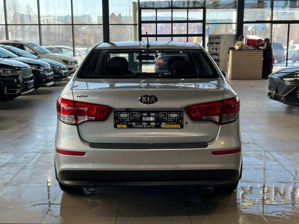 Kia Rio III Рестайлинг с пробегом 2015 года, цена 1 230 000 рублей, 103642 км, седан, Автокод Объявления