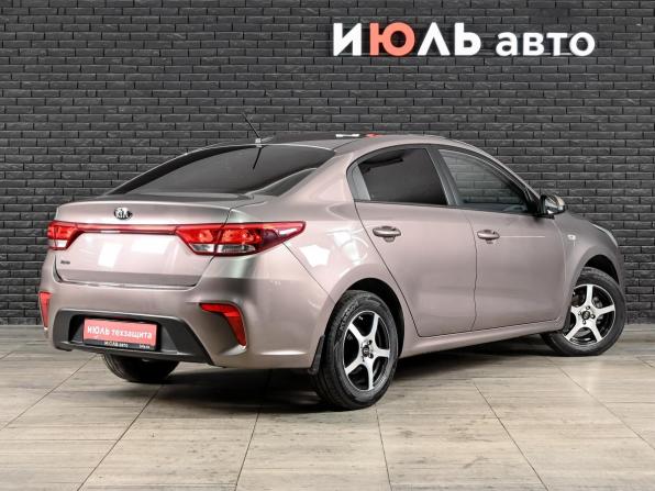 Kia Rio IV с пробегом 2018 года, цена 1 350 000 рублей, 98827 км, седан, Автокод Объявления