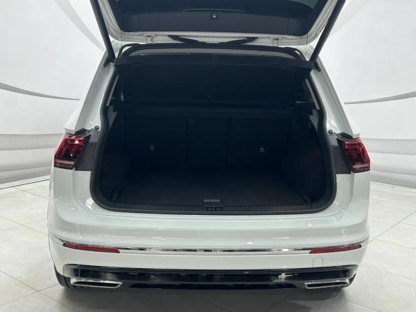 Volkswagen Tiguan II с пробегом 2019 года, цена 3 599 000 рублей, 78000 км, внедорожник, Автокод Объявления