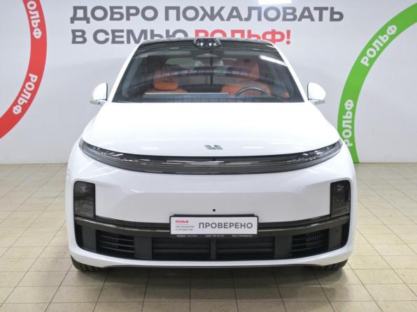 Li Auto (Lixiang) L7 I Рестайлинг с пробегом 2024 года, цена 7 150 000 рублей, 7800 км, внедорожник, Автокод Объявления