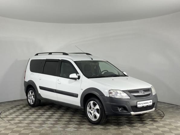 Lada (ВАЗ) Largus I с пробегом 2017 года, цена 790 000 рублей, 215225 км, универсал, Автокод Объявления