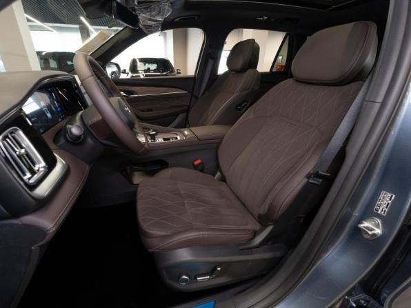 Geely Monjaro I Рестайлинг 2 с пробегом 2025 года, цена 4 250 000 рублей, 15 км, внедорожник, Автокод Объявления