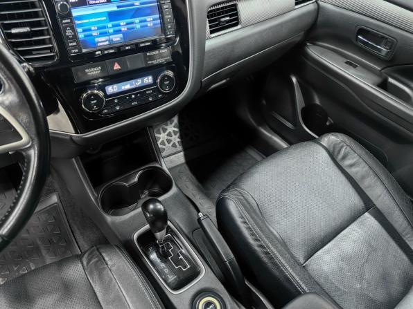 Mitsubishi Outlander III с пробегом 2013 года, цена 1 580 000 рублей, 194000 км, внедорожник, Автокод Объявления