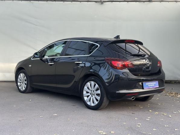 Opel Astra J Рестайлинг с пробегом 2013 года, цена 780 000 рублей, 183070 км, хэтчбек, Автокод Объявления