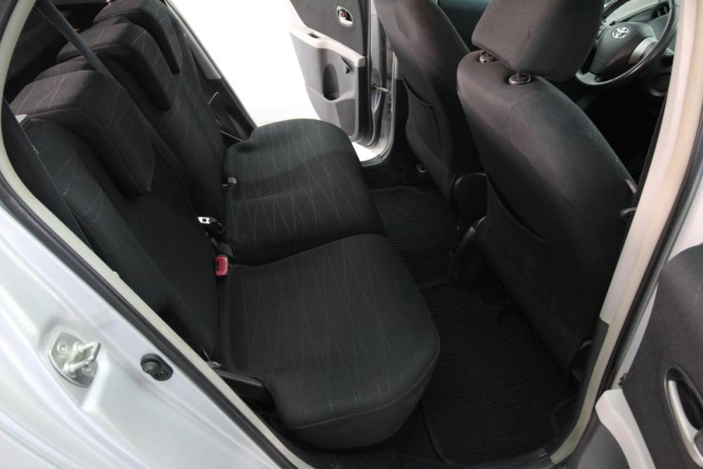 Toyota Yaris II Сургут  - изображение 10