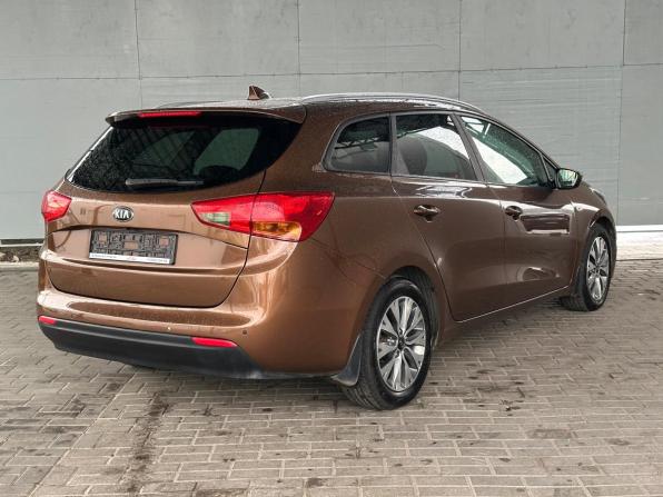 Kia Ceed II Рестайлинг с пробегом 2017 года, цена 1 280 000 рублей, 175000 км, универсал, Автокод Объявления