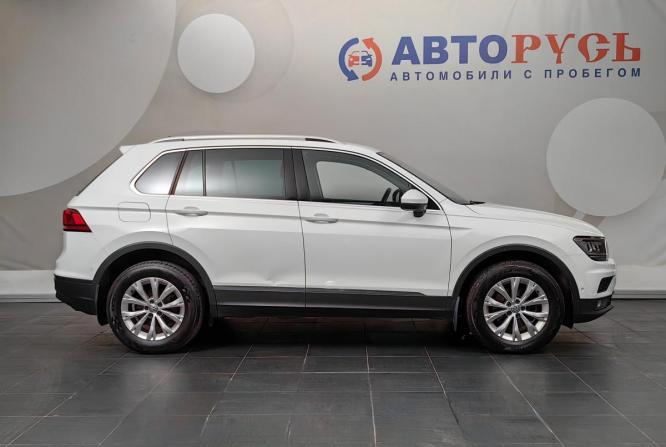 Volkswagen Tiguan II с пробегом 2018 года, цена 2 599 000 рублей, 135363 км, внедорожник, Автокод Объявления