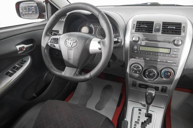 Toyota Corolla X (E140 E150) Рестайлинг с пробегом 2012 года, цена 999 000 рублей, 280000 км, седан, Автокод Объявления