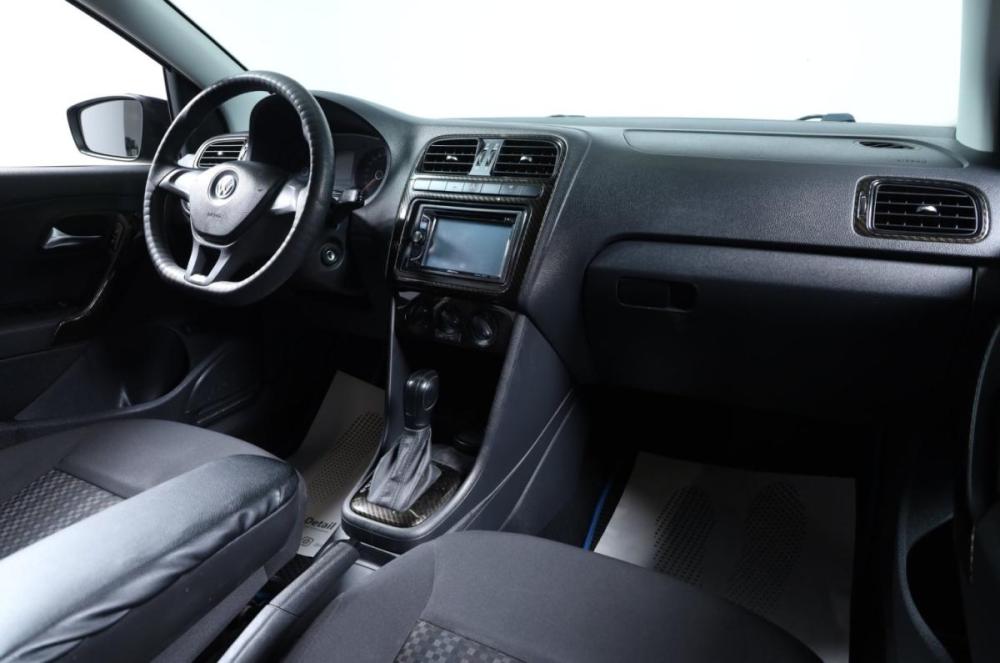 Volkswagen Polo V Рестайлинг Новосибирск  - изображение 10