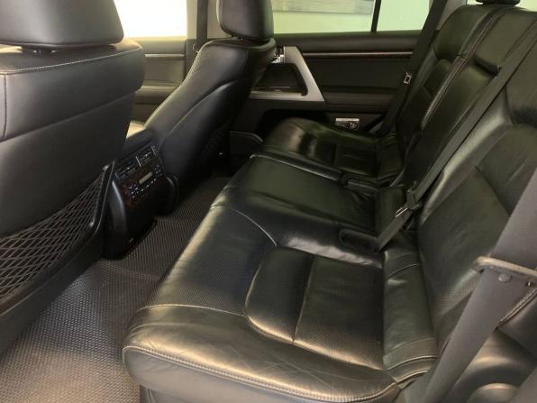 Toyota Land Cruiser 200 Series Рестайлинг 1 с пробегом 2014 года, цена 2 900 000 рублей, 303227 км, внедорожник, Автокод Объявления