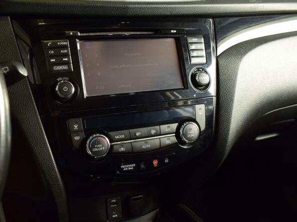 Nissan Qashqai II с пробегом 2017 года, цена 1 699 999 рублей, 110245 км, внедорожник, Автокод Объявления