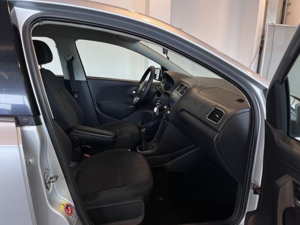 Volkswagen Polo V с пробегом 2011 года, цена 590 000 рублей, 223784 км, седан, Автокод Объявления