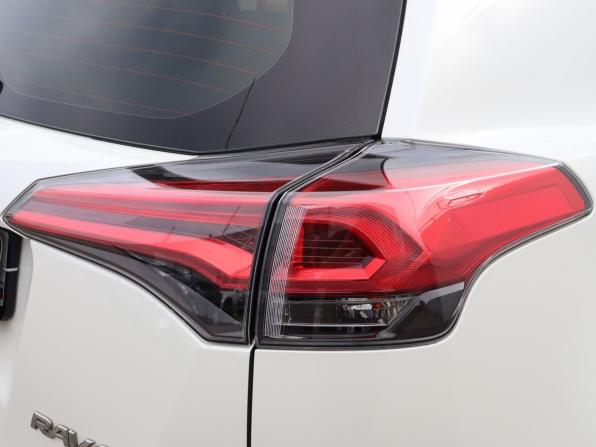 Toyota RAV4 IV (XA40) Рестайлинг с пробегом 2017 года, цена 2 589 000 рублей, 174782 км, внедорожник, Автокод Объявления