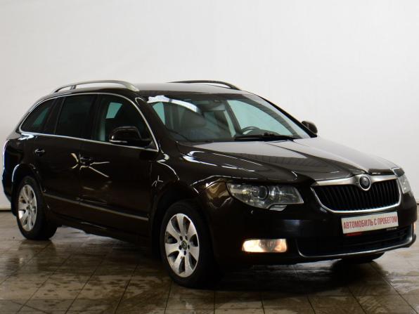Skoda Superb II Рестайлинг с пробегом 2013 года, цена 899 000 рублей, 260700 км, универсал, Автокод Объявления