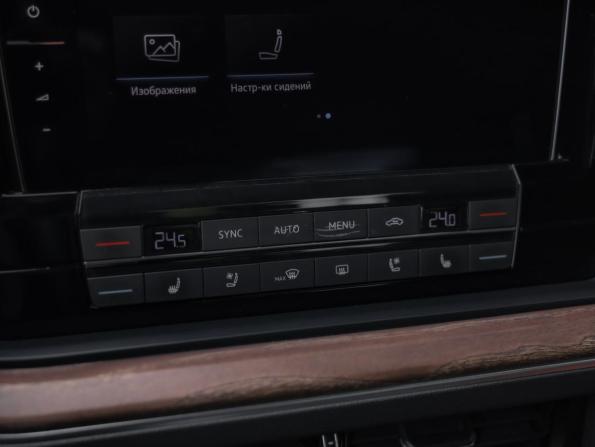 Volkswagen Touareg III с пробегом 2018 года, цена 4 750 000 рублей, 105180 км, внедорожник, Автокод Объявления