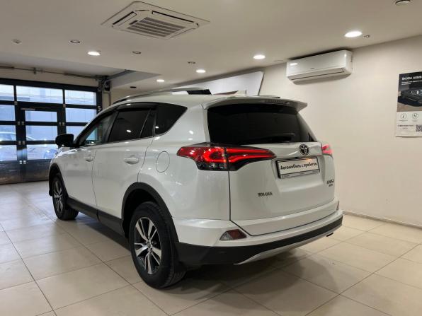 Toyota RAV4 IV (XA40) Рестайлинг с пробегом 2018 года, цена 2 250 000 рублей, 207202 км, внедорожник, Автокод Объявления