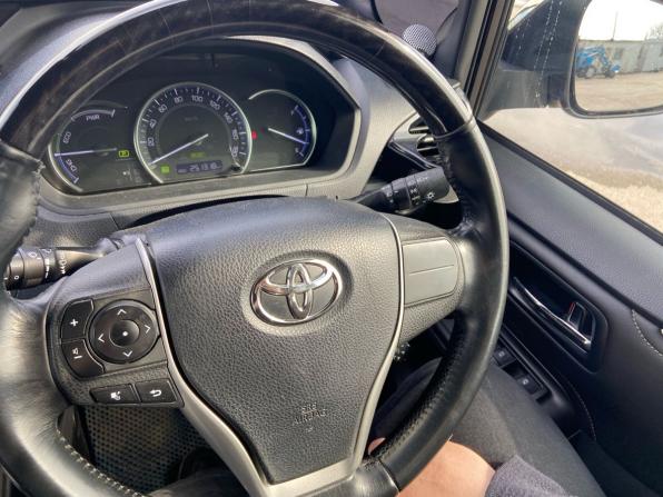 Toyota Esquire I с пробегом 2016 года, цена 1 750 000 рублей, 251481 км, минивэн, Автокод Объявления
