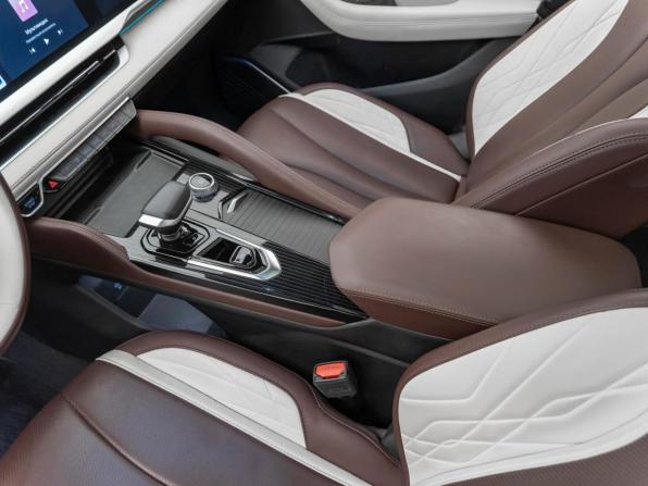 Geely Monjaro I с пробегом 2022 года, цена 3 350 000 рублей, 38020 км, внедорожник, Автокод Объявления