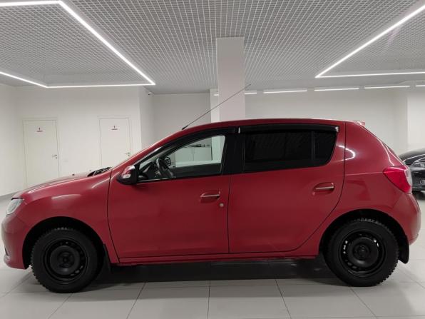 Renault Sandero II с пробегом 2016 года, цена 817 000 рублей, 84146 км, хэтчбек, Автокод Объявления