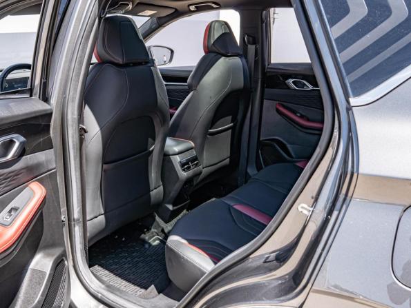 Geely Coolray I Рестайлинг с пробегом 2023 года, цена 2 341 000 рублей, 50212 км, внедорожник, Автокод Объявления