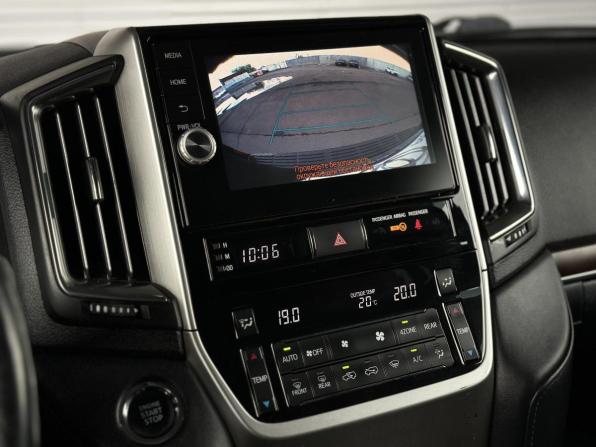 Toyota Land Cruiser 200 Series Рестайлинг 2 с пробегом 2017 года, цена 6 195 000 рублей, 165124 км, внедорожник, Автокод Объявления