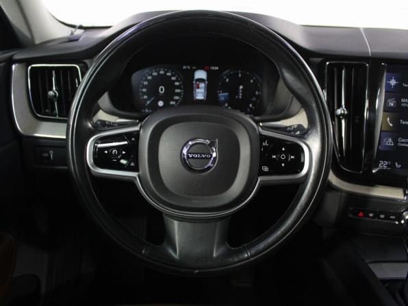 Volvo XC60 II с пробегом 2018 года, цена 2 939 000 рублей, 185600 км, внедорожник, Автокод Объявления