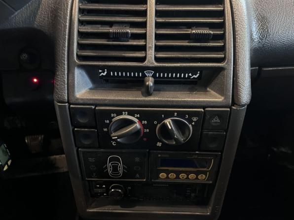 Lada (ВАЗ) 2112 с пробегом 2004 года, цена 120 000 рублей, 302293 км, хэтчбек, Автокод Объявления