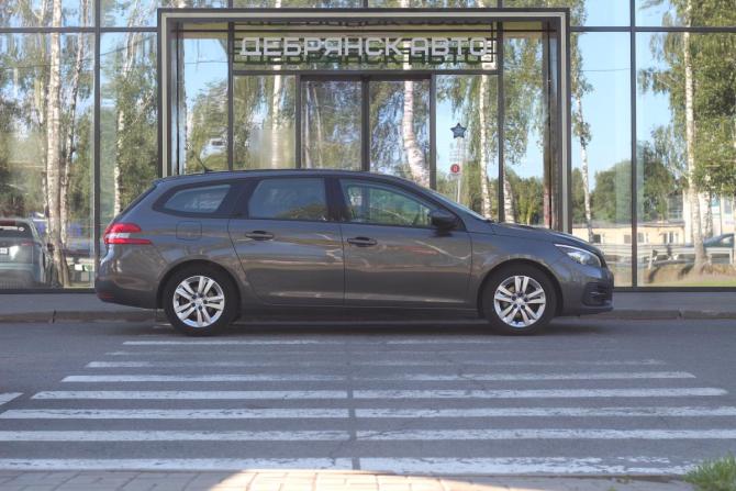 Peugeot 308 II Рестайлинг с пробегом 2019 года, цена 1 290 000 рублей, 241244 км, универсал, Автокод Объявления