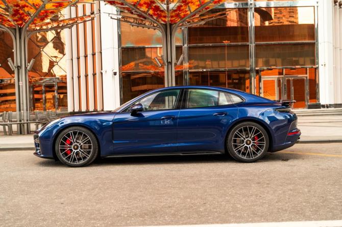 Новый Porsche Panamera III 2025 года, цена 25 700 000 рублей, лифтбек, Автокод Объявления