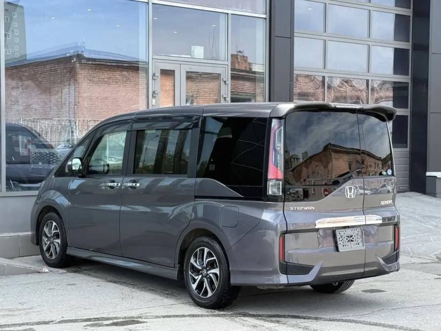 Honda Stepwgn V Рестайлинг Новосибирск  - изображение 11