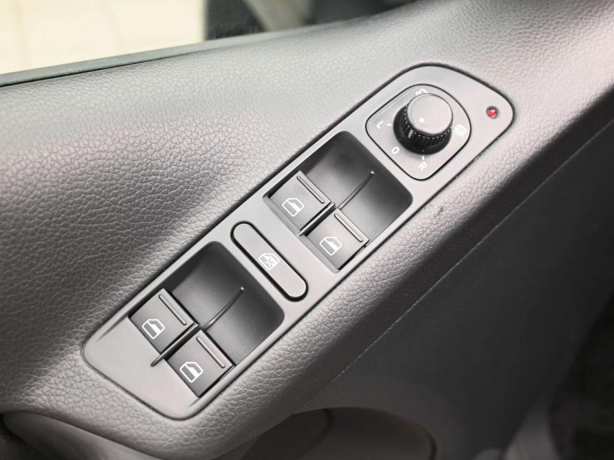Volkswagen Tiguan I Рестайлинг Ростов-на-Дону  - изображение 19