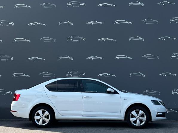 Skoda Octavia III (A7) Рестайлинг с пробегом 2019 года, цена 1 625 400 рублей, 80545 км, лифтбек, Автокод Объявления