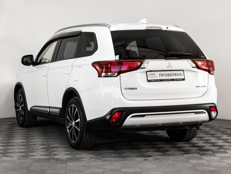 Mitsubishi Outlander III Рестайлинг 3 Санкт-Петербург  - изображение 7