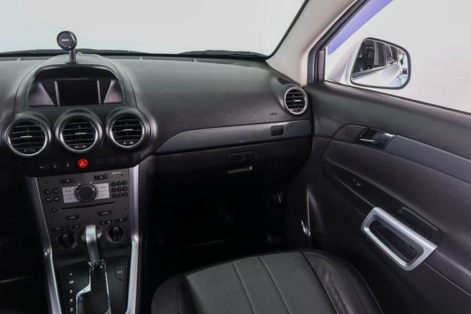 Opel Antara I Рестайлинг с пробегом 2012 года, цена 1 259 000 рублей, 190000 км, внедорожник, Автокод Объявления