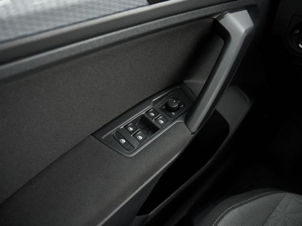 Volkswagen Tiguan II Рестайлинг с пробегом 2021 года, цена 2 985 000 рублей, 43987 км, внедорожник, Автокод Объявления