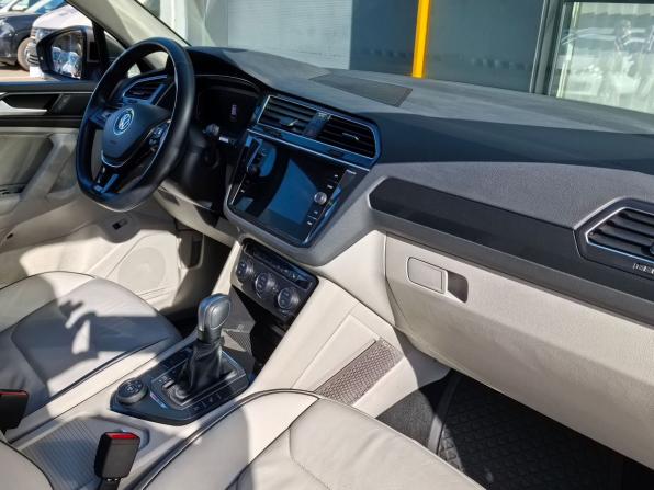 Volkswagen Tiguan II с пробегом 2019 года, цена 2 850 000 рублей, 64354 км, внедорожник, Автокод Объявления