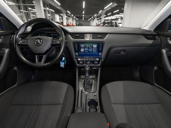 Skoda Octavia III (A7) Рестайлинг с пробегом 2019 года, цена 2 080 000 рублей, 103305 км, лифтбек, Автокод Объявления