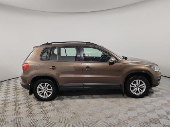 Volkswagen Tiguan I Рестайлинг с пробегом 2016 года, цена 1 555 000 рублей, 174251 км, внедорожник, Автокод Объявления