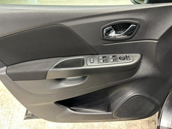 Renault Kaptur I с пробегом 2020 года, цена 1 599 000 рублей, 111799 км, внедорожник, Автокод Объявления